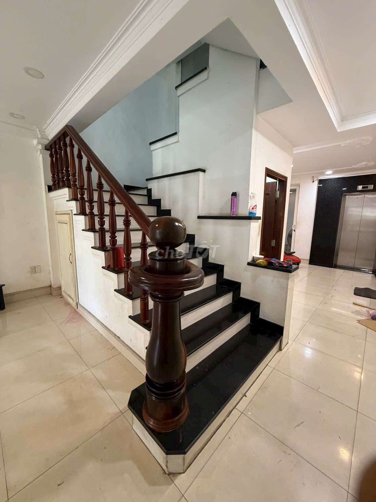 Rent 5 x 20 with 12 bedroom 8 toilets, Machine Ting, Nguyễn Tư Giản