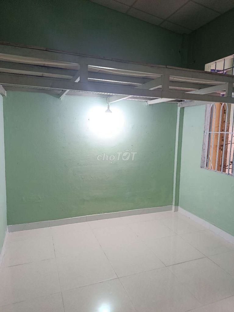 Rent room.