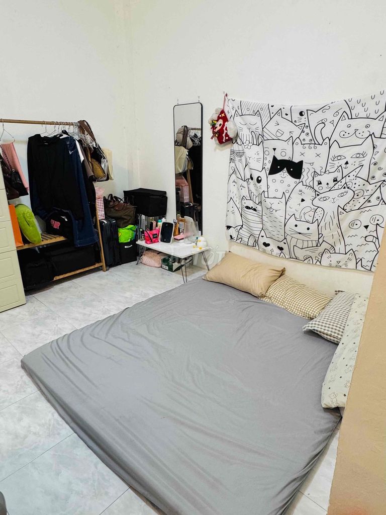 Like Zytle back to room 2 million Phú Nhuận, air conditioning, big window toilets.