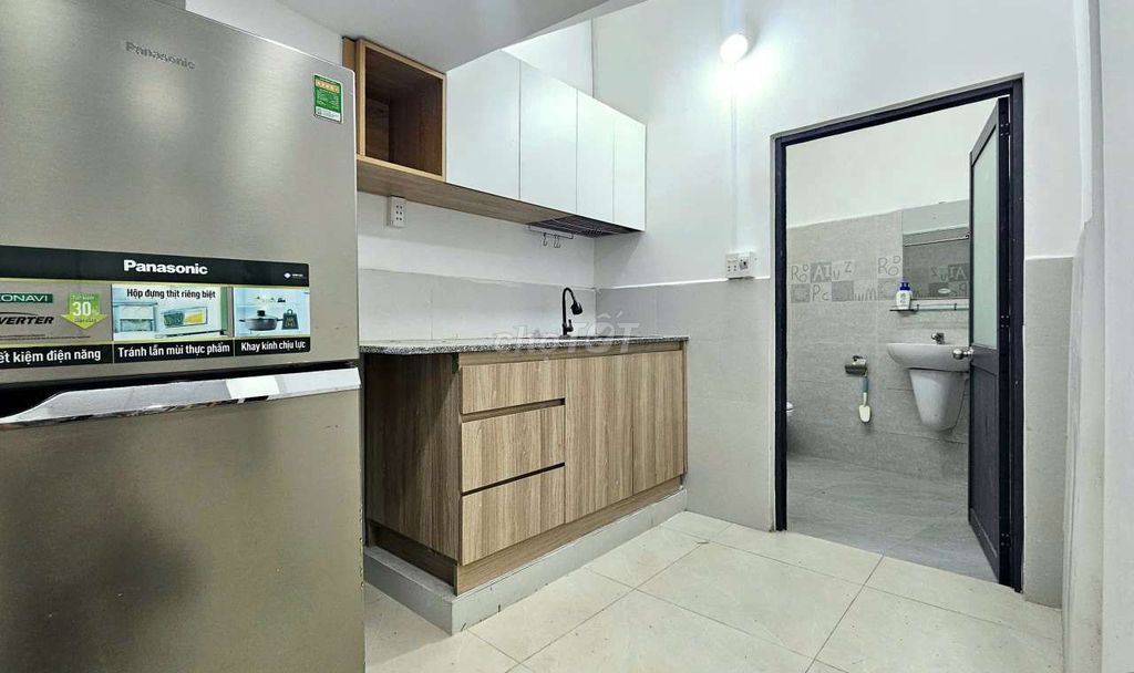 The elevator apartment, the Full interior window