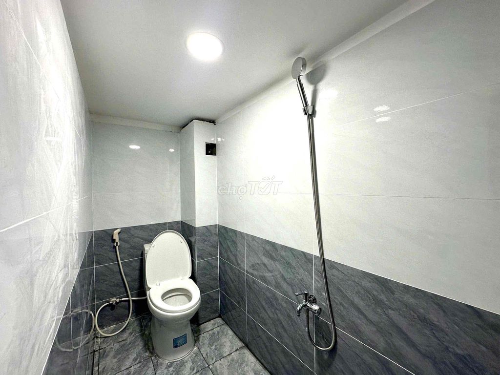 The apartment is only 2 million per person for the three of you who are going down 6 Democrats