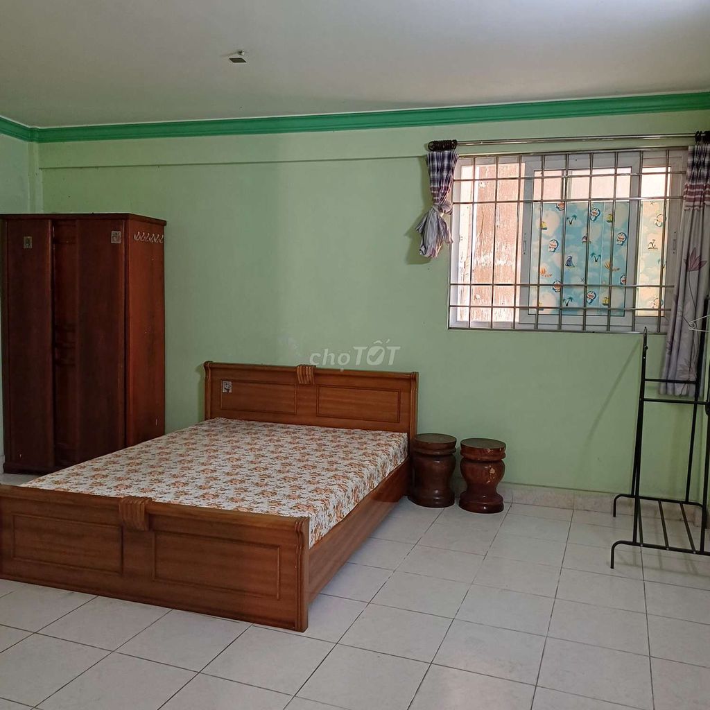 Renting room (32 m2), county front house 5 (3 million 700)