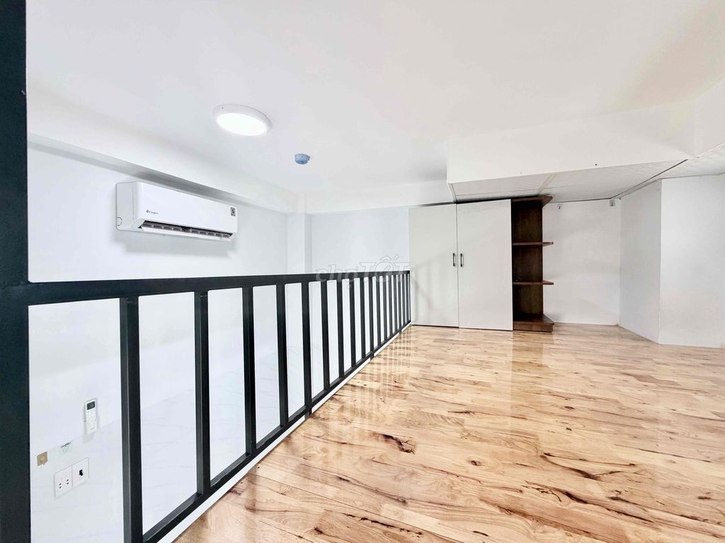 The New Building Building Tower has a security elevator 24/7. It costs 3 xx, down to 500 kilometers of first month.