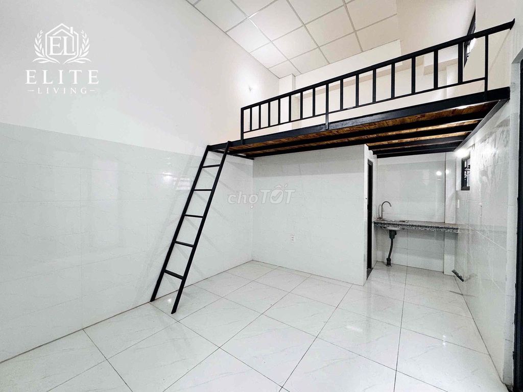 Rent a cheap, open-ended hotel room at the end of five doghouses.