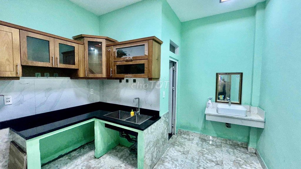 4 bedrooms for clean rent on 59th Street.
