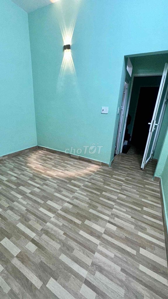 4 bedrooms for clean rent on 59th Street.
