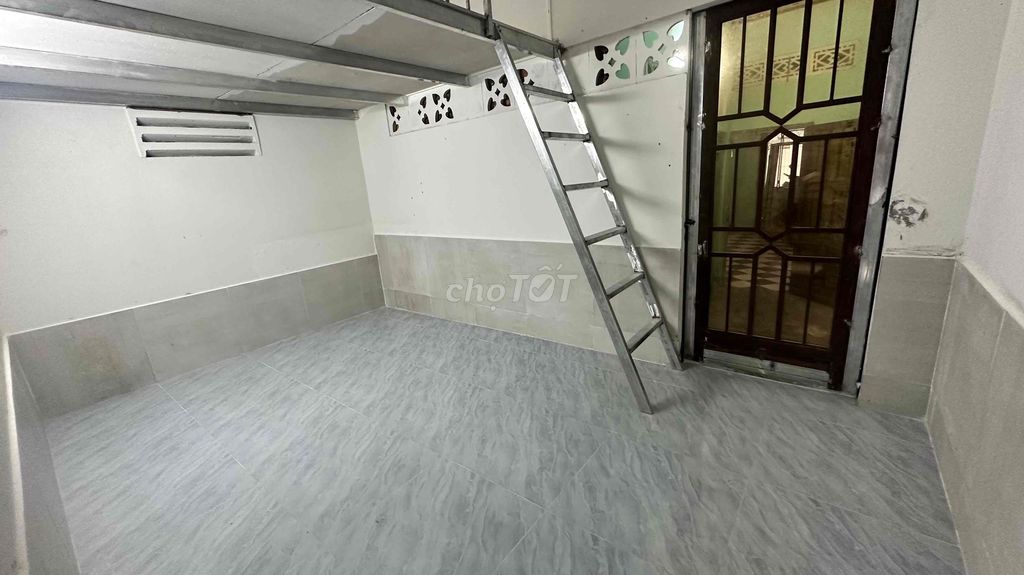 New boarding room is fresh as new construction