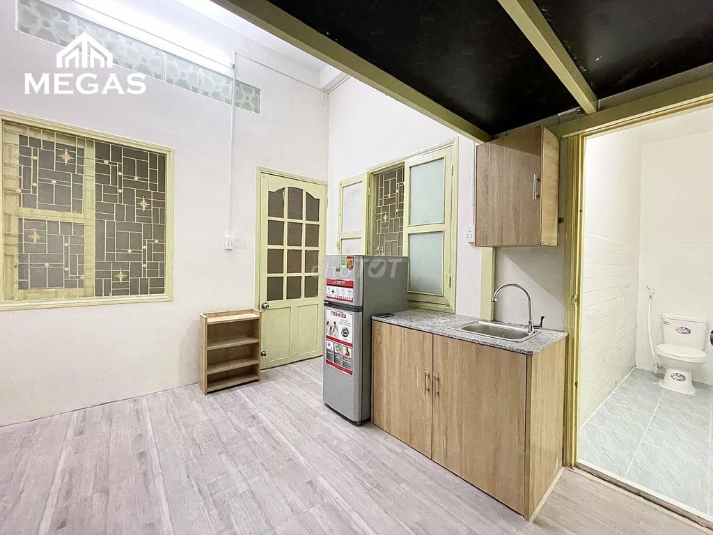 Rent a room with interiors and freedoms.