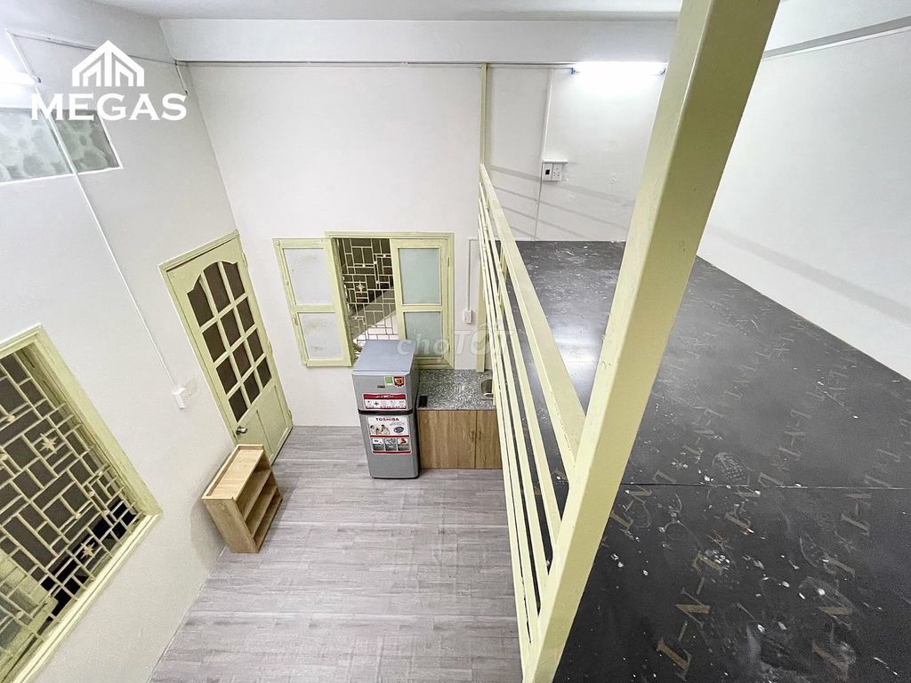 Rent a room with interiors and freedoms.