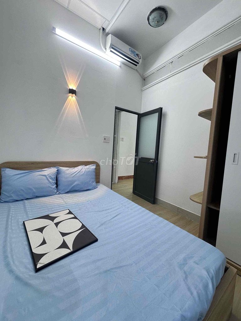 Renting two Dương Quảng Hàm bedrooms at the University of Herthology.