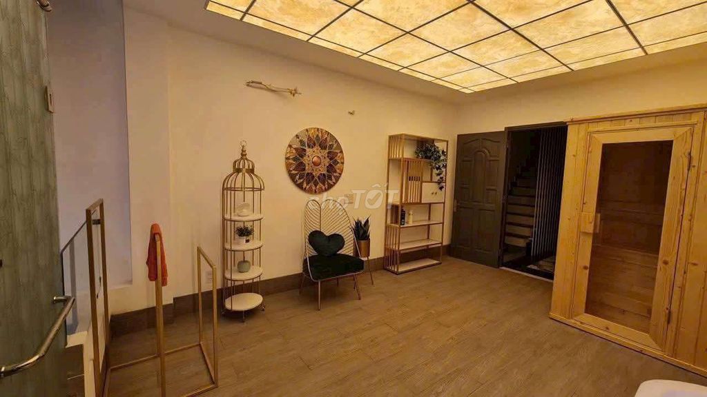 Super-beautiful house, right cv, Lê Văn Thọ, 070 8, Gò Vấp, 4 x17 meters, elevator, 4 stories.