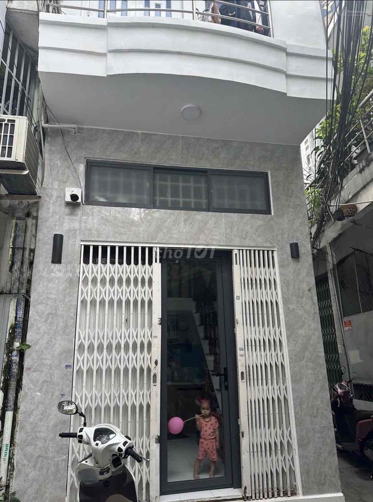 Rent, 8 millionu, Ni Sư Huỳnh Liên Tân Bình - 2 bedrooms