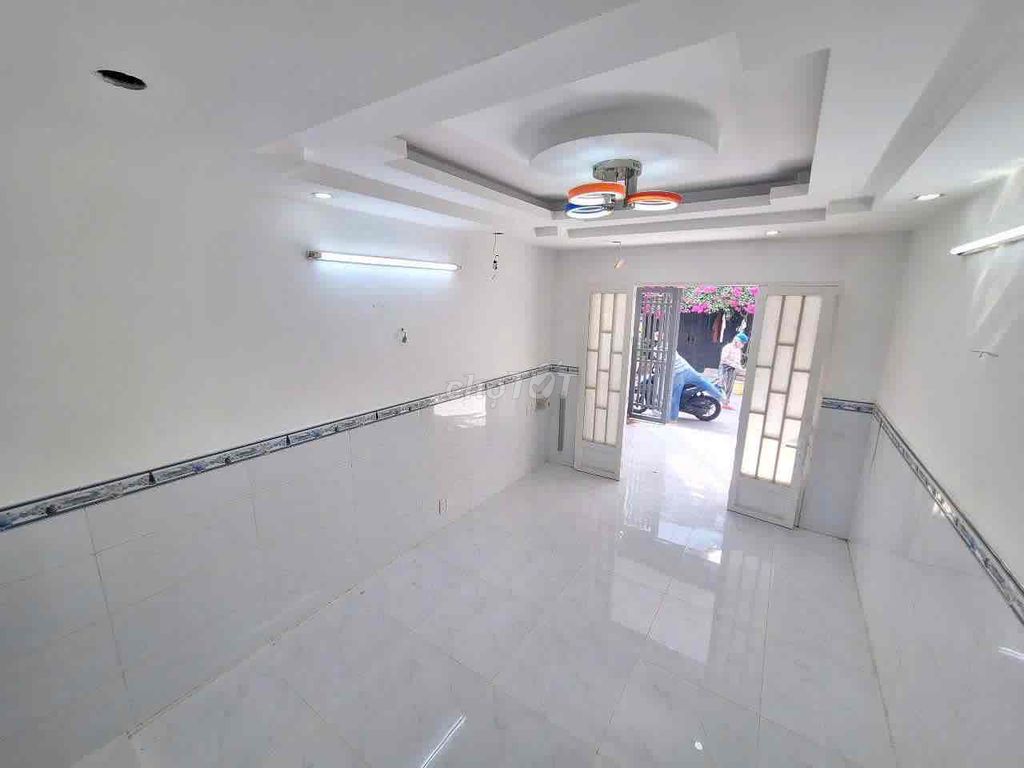 New house 2 L + st 4 rooms 8 million 3.2 x 13 car alleys near Nhà Bè Hospital