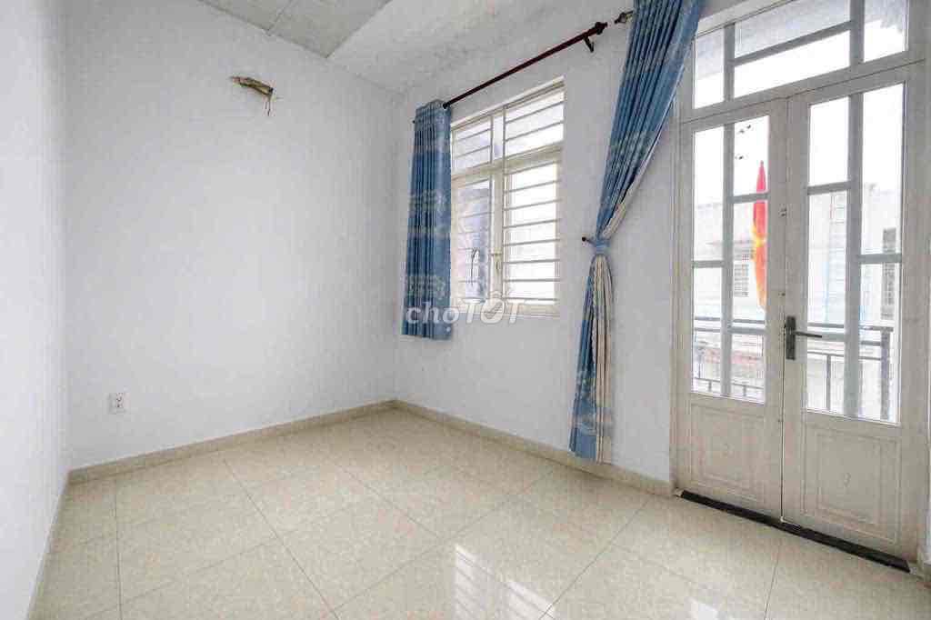 New house 2 L + st 4 rooms 8 million 3.2 x 13 car alleys near Nhà Bè Hospital