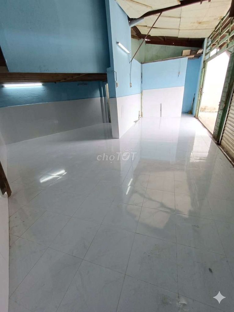 The original front house is 75 meters cheap