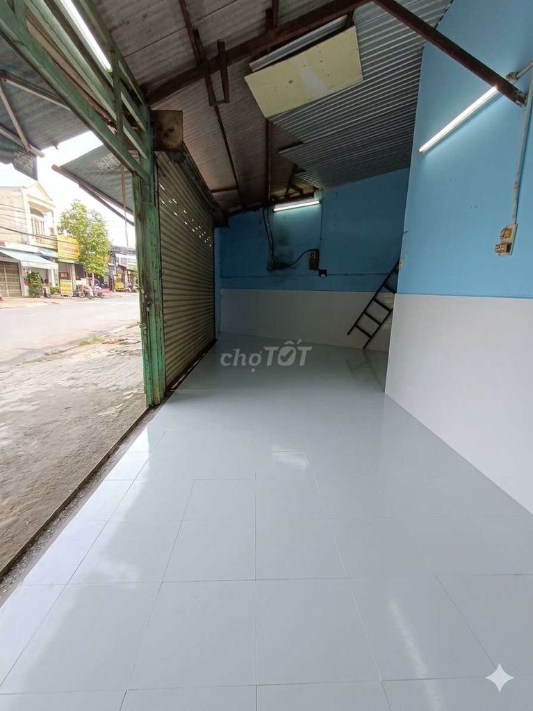The original front house is 75 meters cheap