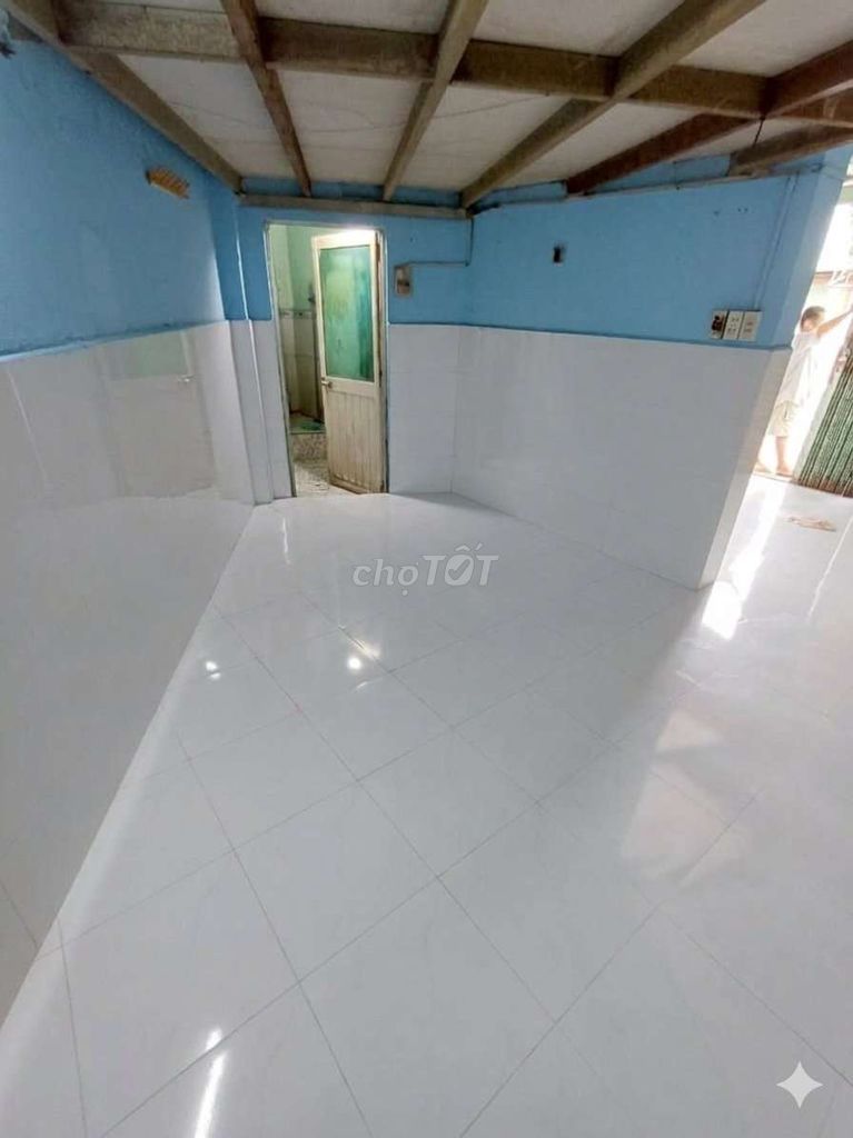 The original front house is 75 meters cheap