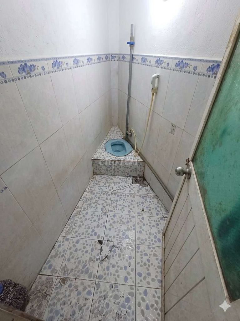 The original front house is 75 meters cheap