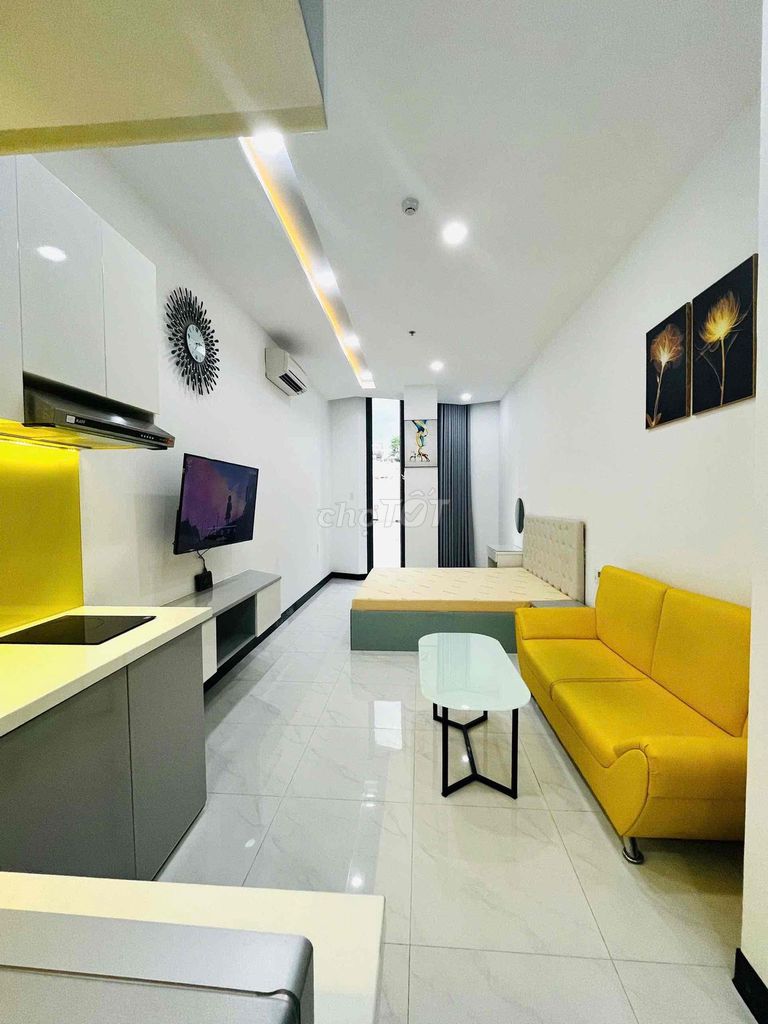The Studio House of the Full Seven, right next to the Heart of the 7th.