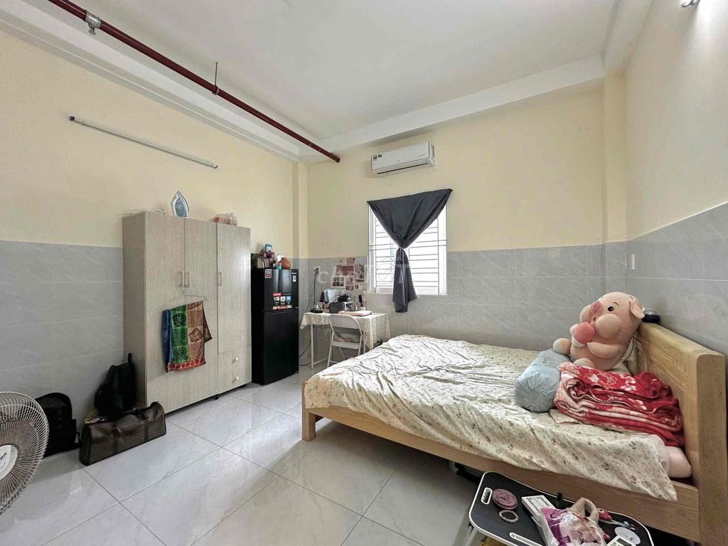 studio full interior right Tân Quý - near vhu and huit