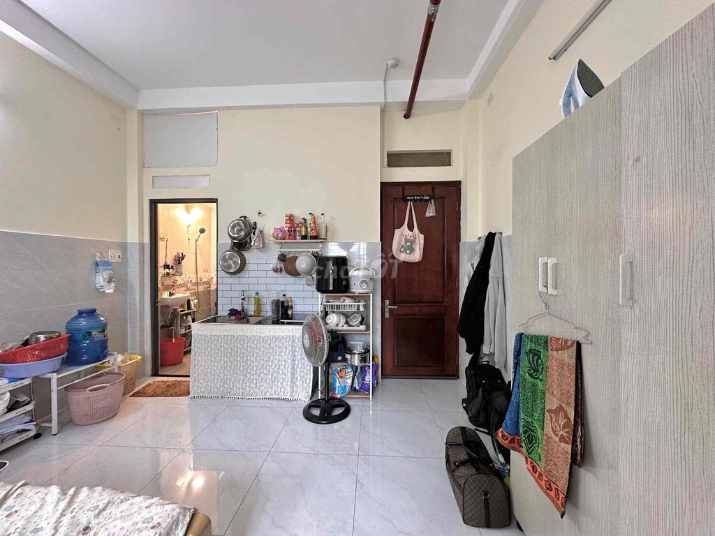studio full interior right Tân Quý - near vhu and huit
