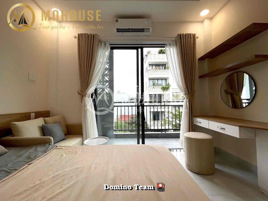 Tell Zhang to have a master bedroom, the balcony immediately.