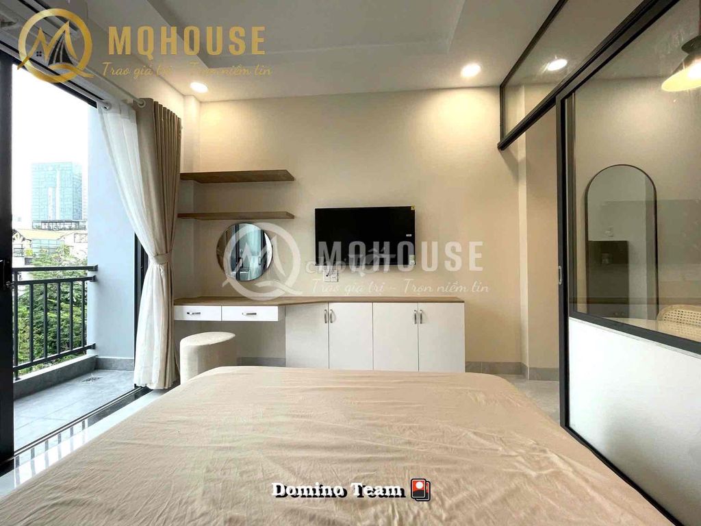 Tell Zhang to have a master bedroom, the balcony immediately.