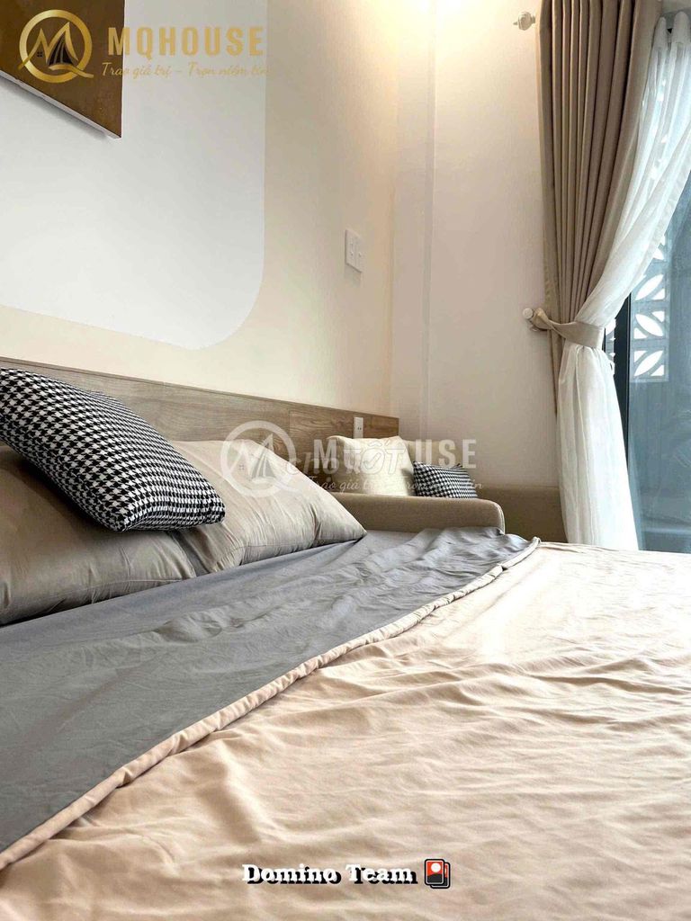 Tell Zhang to have a master bedroom, the balcony immediately.