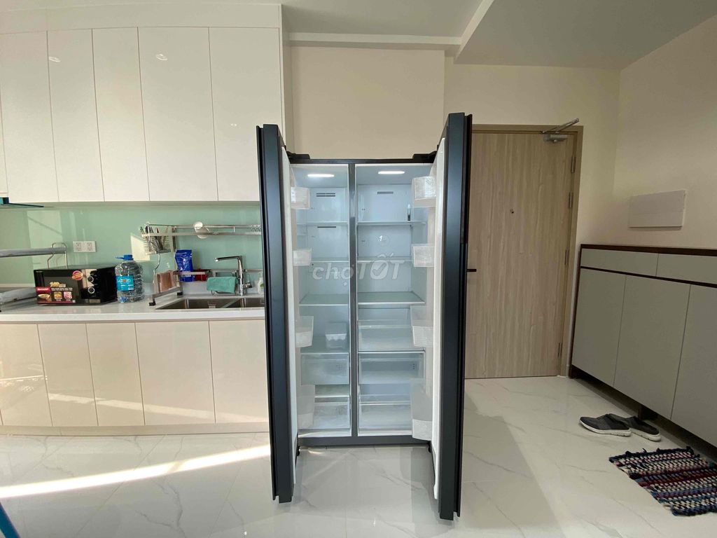 Rent the three-room corner of DA through District 8, full interior. It's 18 million ath.