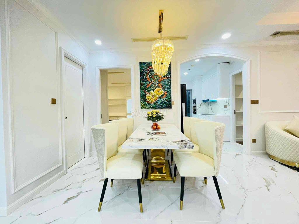 Rent 3 bedroom 120 M2 Vinhomes Central Park.