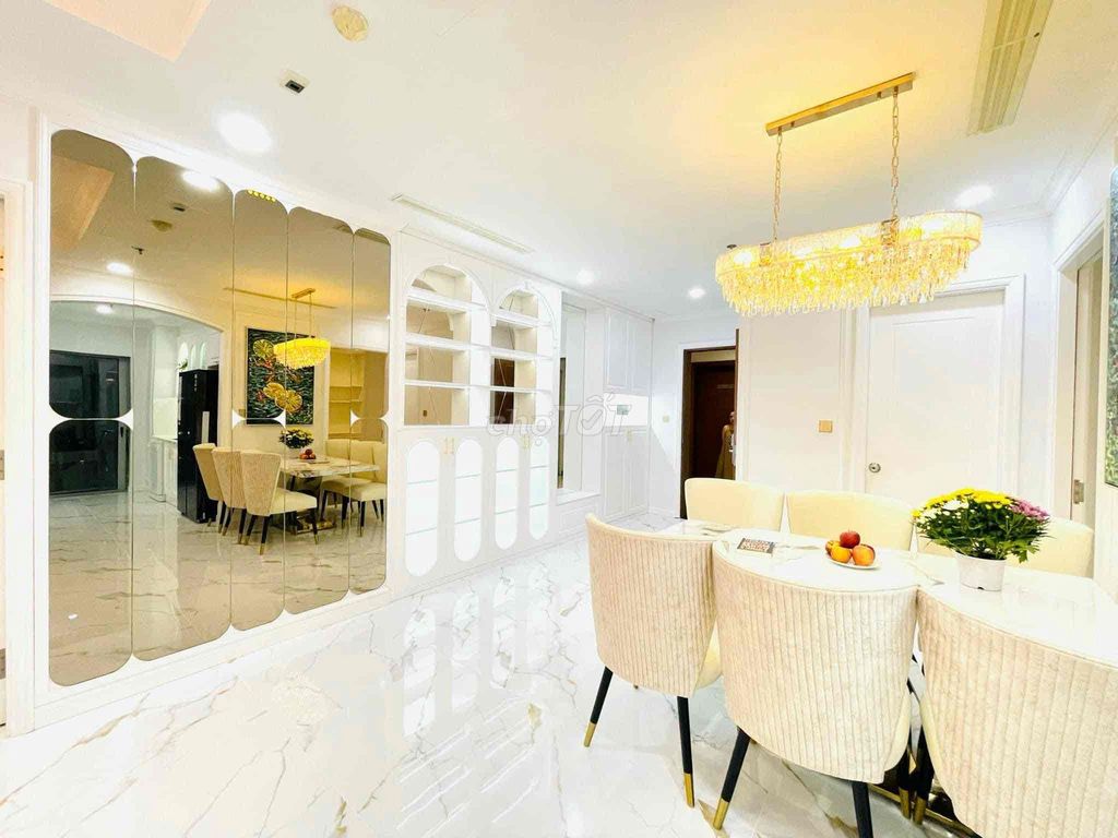 Rent 3 bedroom 120 M2 Vinhomes Central Park.