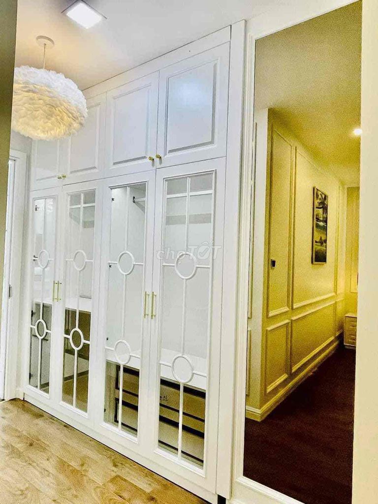 Rent 3 bedroom 120 M2 Vinhomes Central Park.