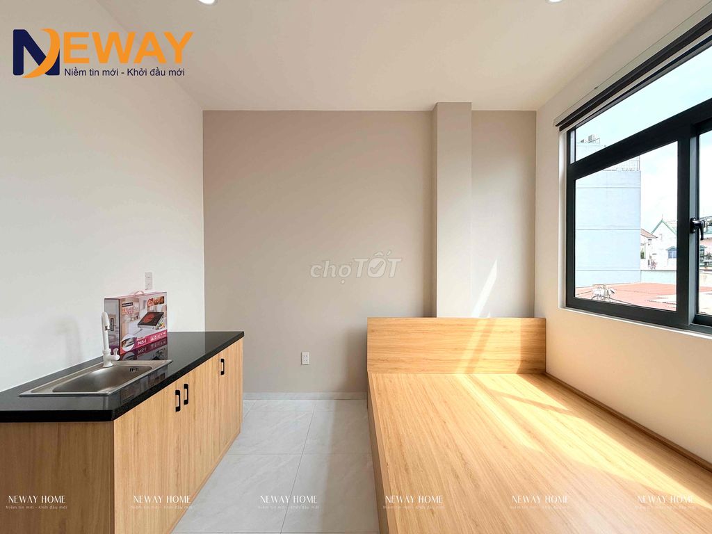 The newly built boarding room fell by the clouds with the ready interior elevator.