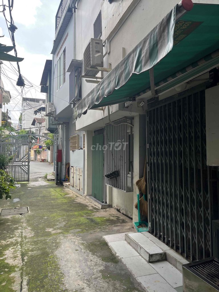 Rent the original house (mbkd) Nguyễn Đình Chính street, Phú Nhuận