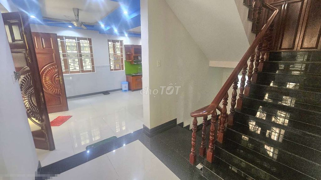House 66 M2, 8 X20, 5 floors, 5 bedroom 5 toilets