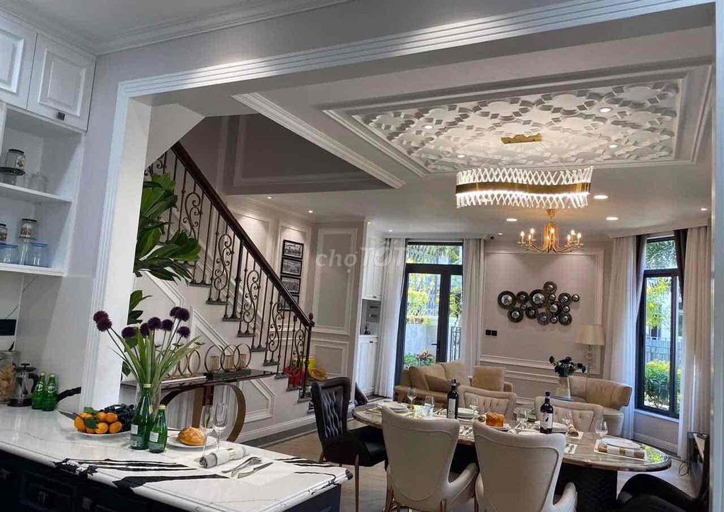 renting an Asian corner house
