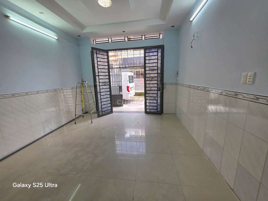 We'll rent a two-story apartment. Two toilets.