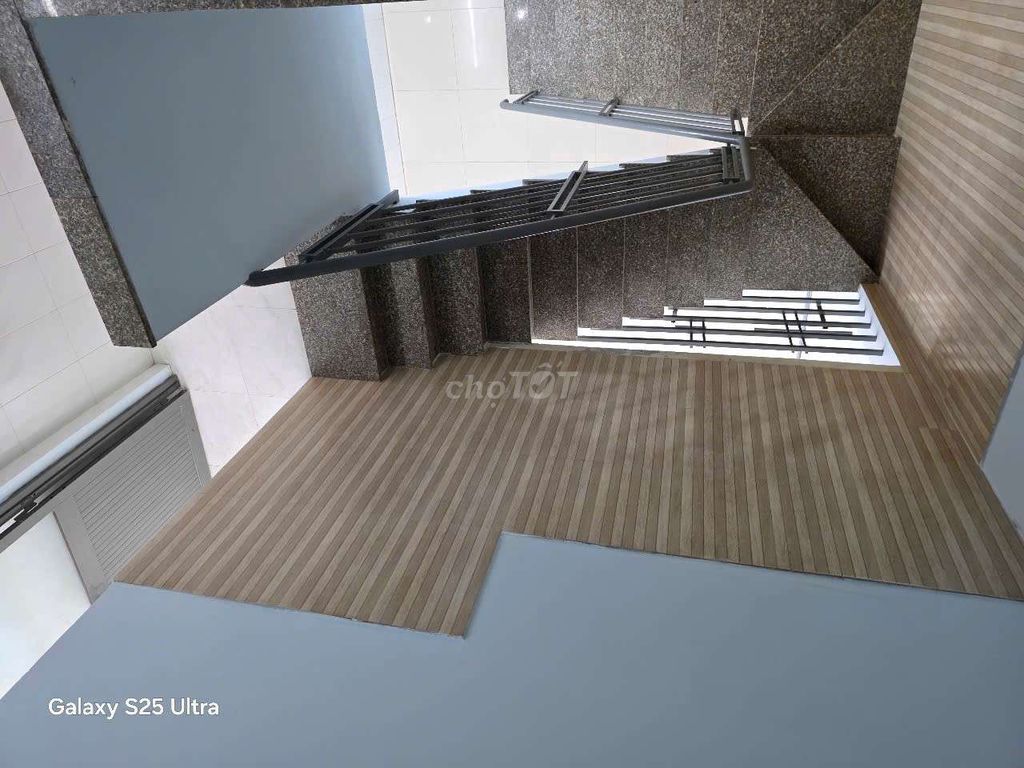 We'll rent a two-story apartment. Two toilets.