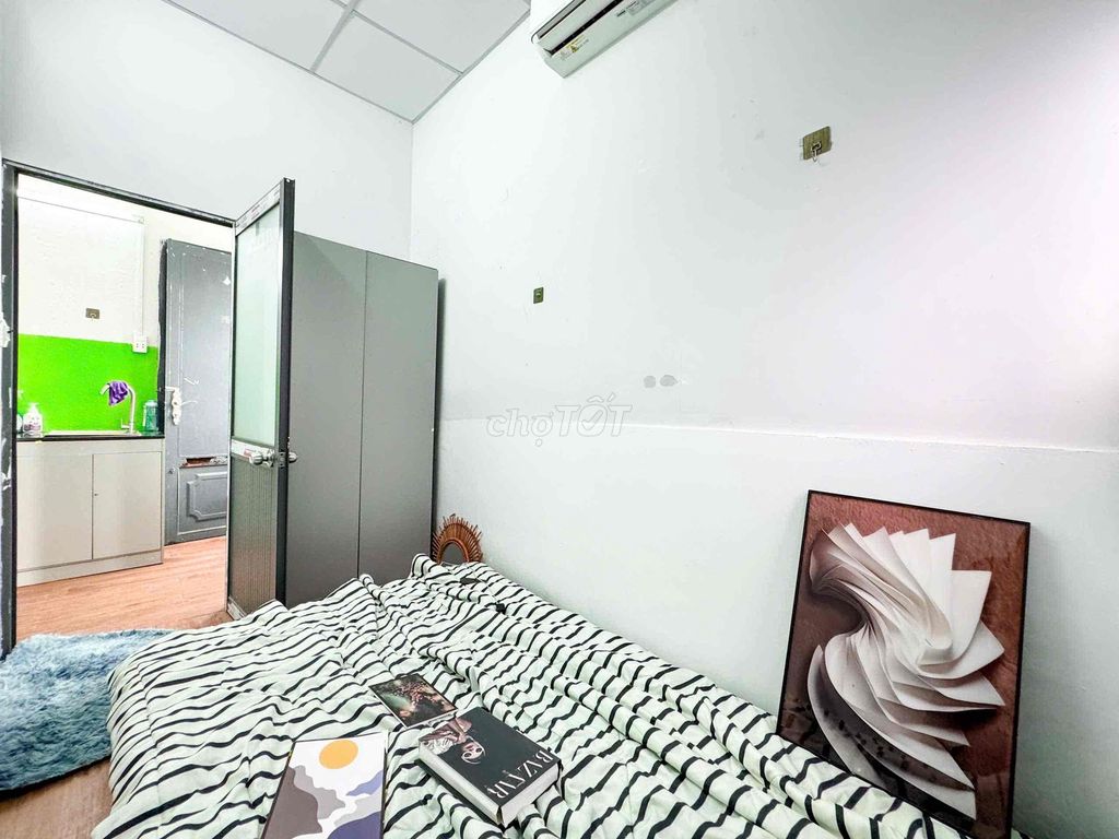 Two bedrooms. One bathroom. 45 meters.
