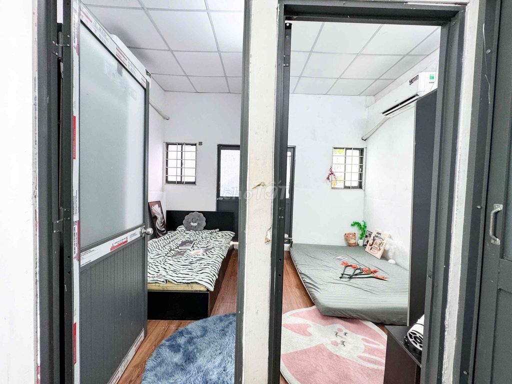 Two bedrooms. One bathroom. 45 meters.