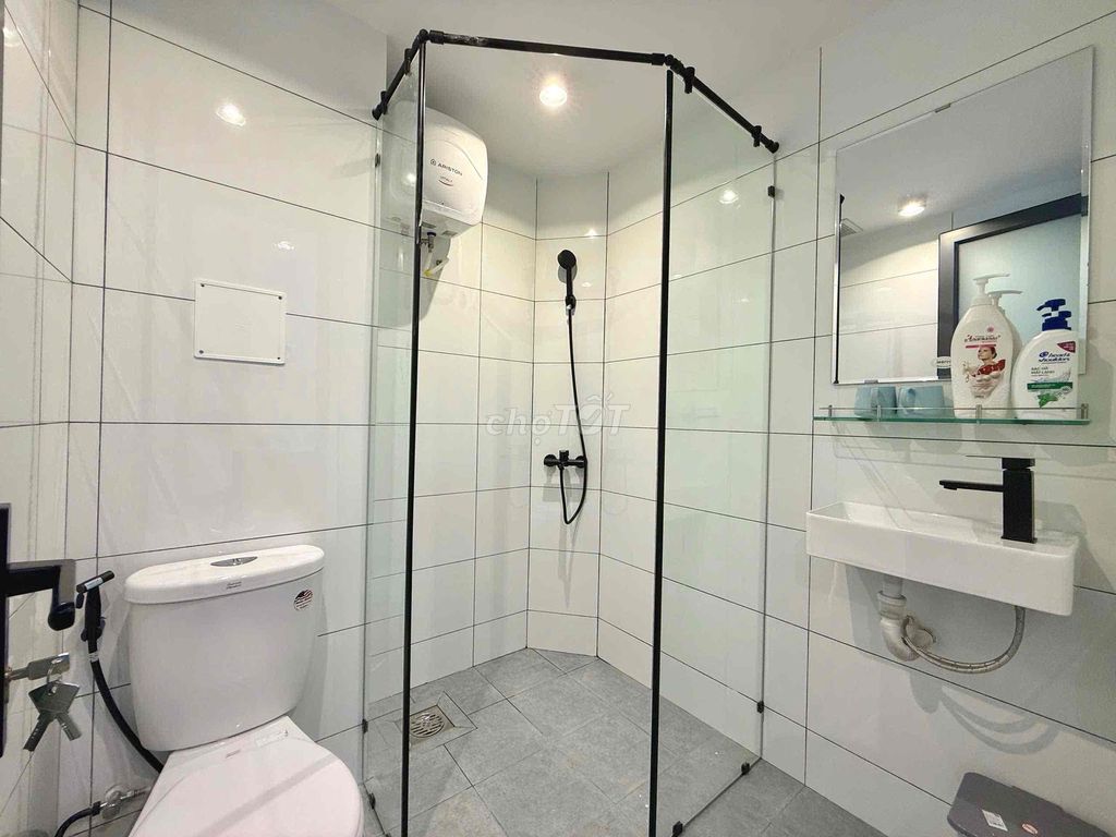 We'll rent the new apartment from 5 million-Zq0 District 3.