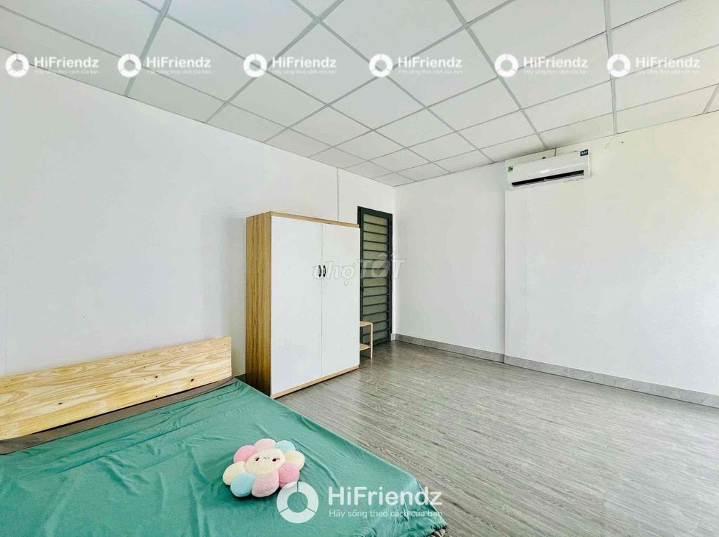The flat of an internal balcony near the University of Constitutional Corven, bordering District 11