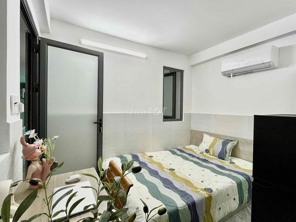 rented window studios - Nguyễn Oanh
