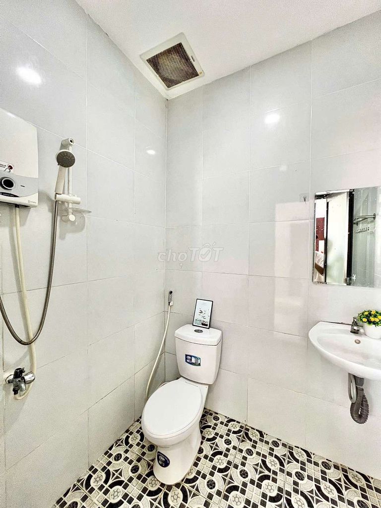 Clear the room 100% - only 4 million - right in the middle of District 2.