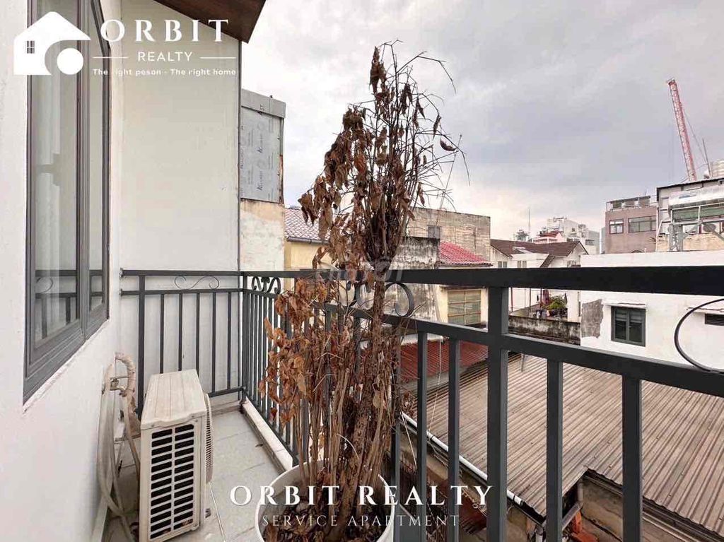 It's 100 percent new apartment 33 M2 Full new furniture near the market.