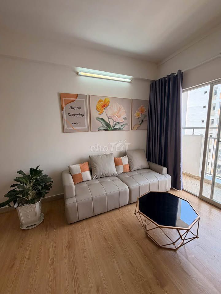 Carillon 3 apartment, Hoàng Hoa Thám rents two bedrooms at 13 million and a half a month.