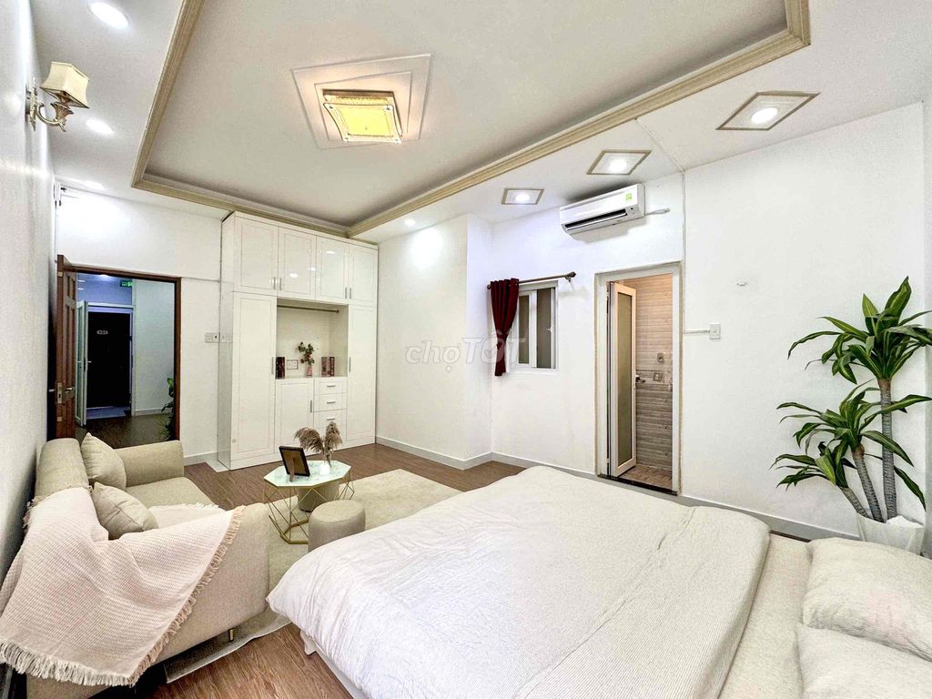 Rent a kitchen room with a full-cleaning machine at Lê Văn Sỹ District 3.