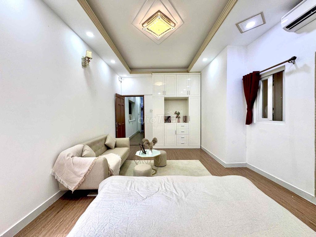 Rent a kitchen room with a full-cleaning machine at Lê Văn Sỹ District 3.