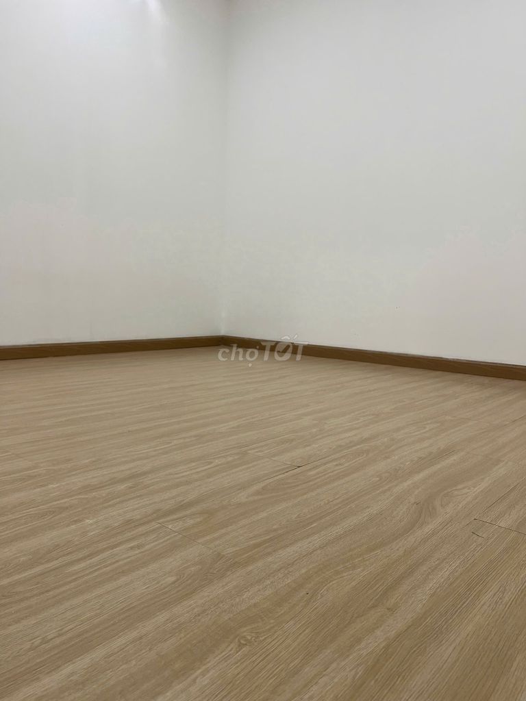 Rent C/c CTL Tower, Dương Thị Giang-Bad Room 2 rents 8 million a month