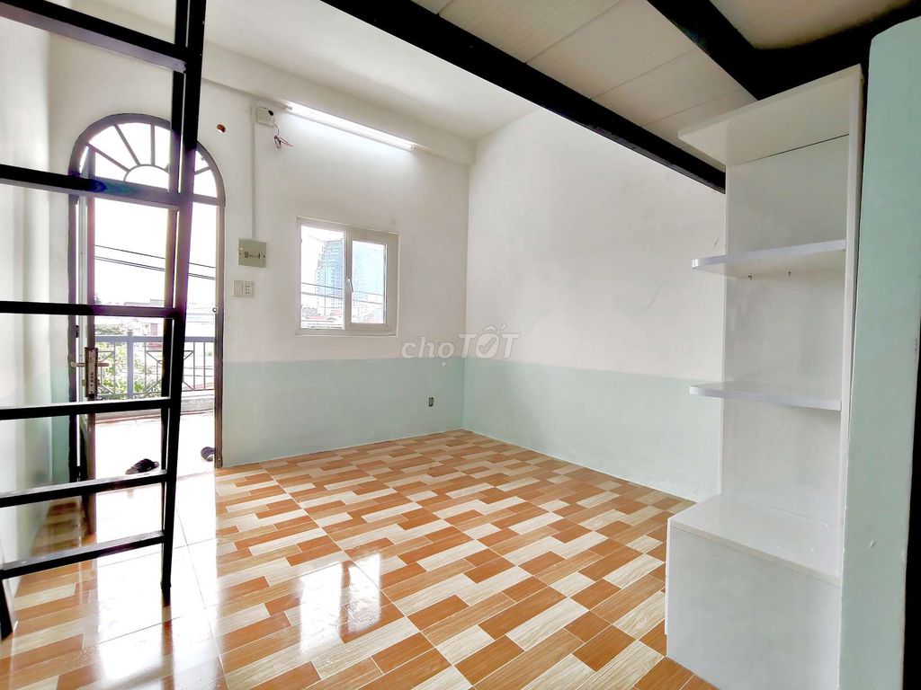 We've built a series of motels near the university village near Go Dret An. Keep to 11/11